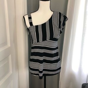 Cable & Gauge Stripe Tee - Asymmetric design Sz S